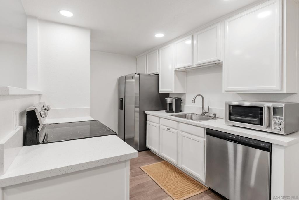 1810 S El Camino Real 101