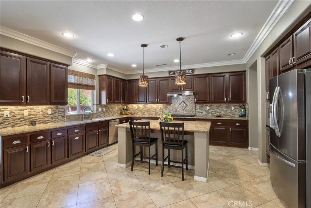 28483 Nautical Point Circle