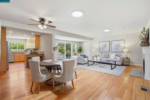 Photo of 3218 Reva Dr Dr, Concord, CA 94519 (MLS # 41136757)