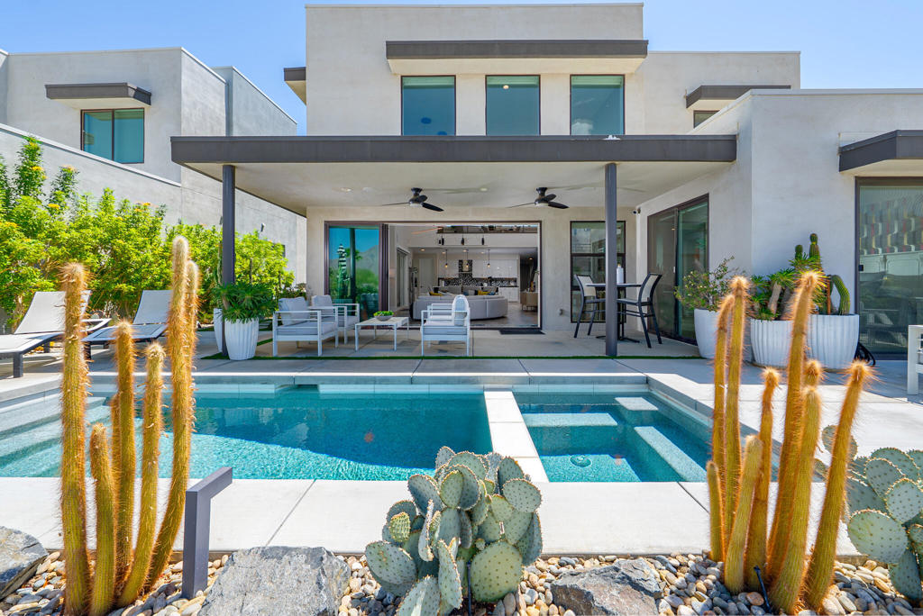 3421 Ambassador Drive