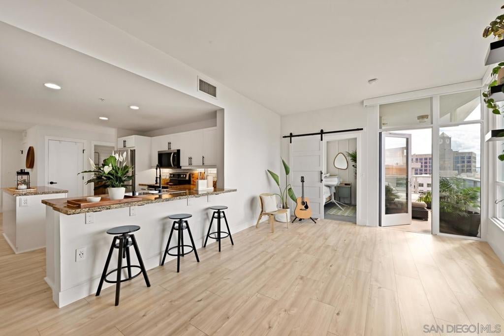 253 10Th AVE 825, San Diego CA 92101