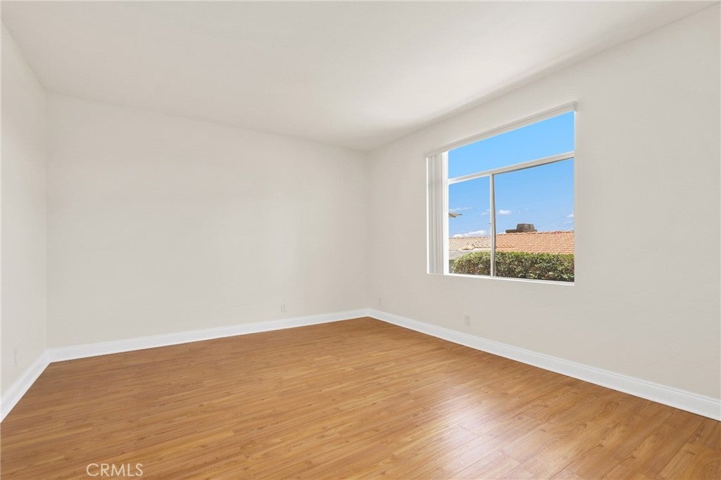 30902 Clubhouse 17A