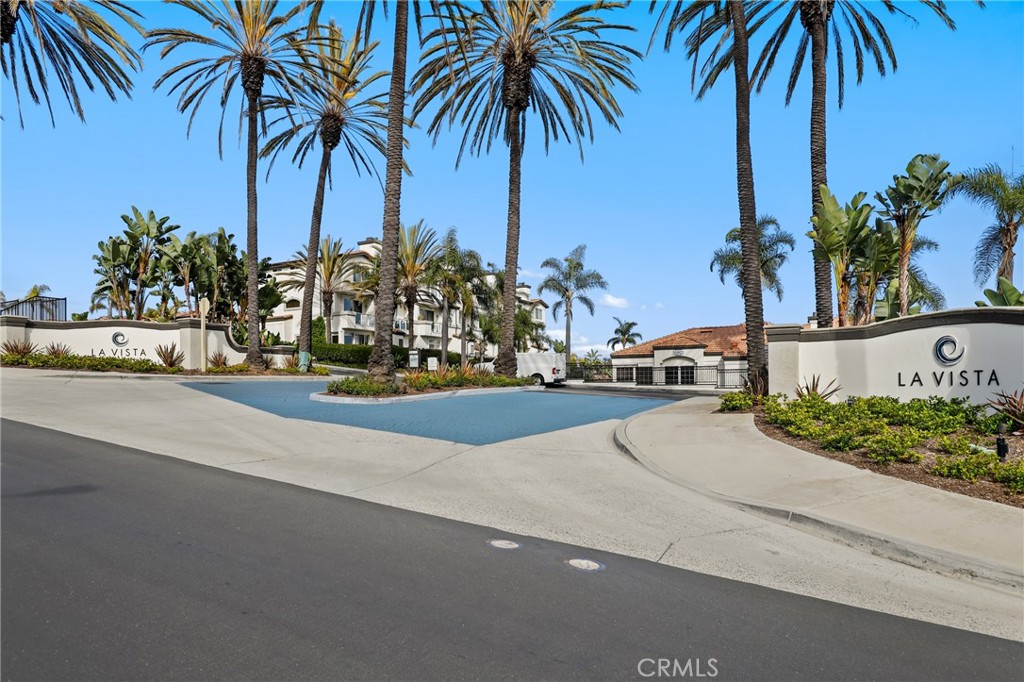 La Vista (LVIS) - Residential