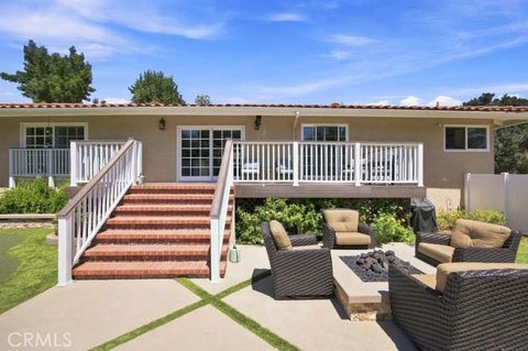Tiny photo for 28042 Balkins DR, Agoura Hills, CA 91301 (MLS # SR26188837)