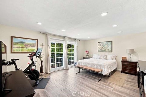 Tiny photo for 28042 Balkins DR, Agoura Hills, CA 91301 (MLS # SR26188837)