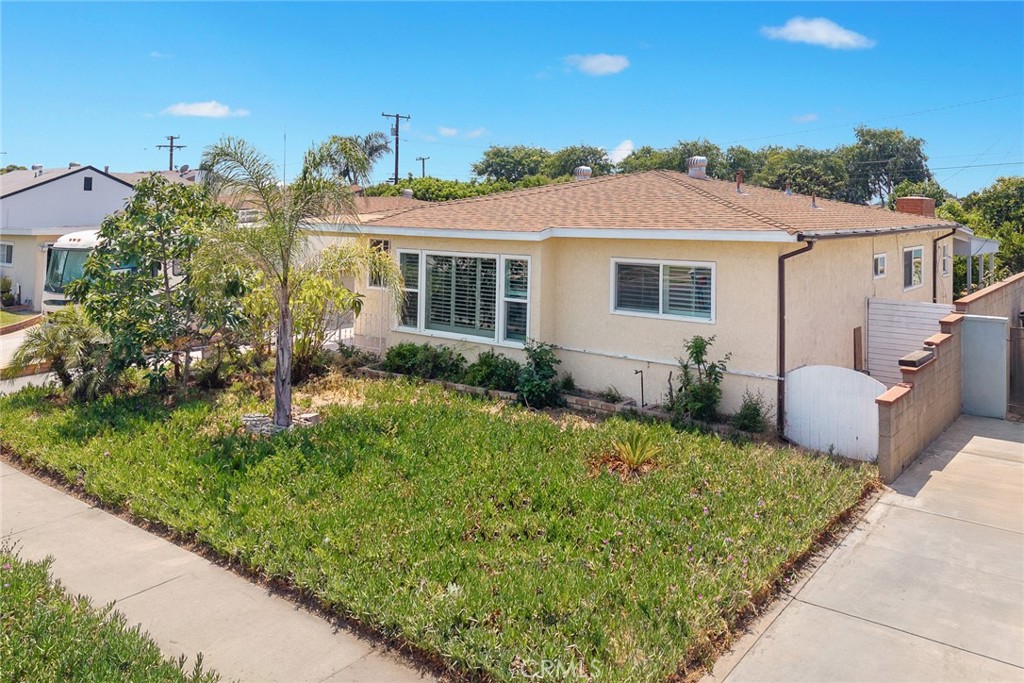 737 S 6th Street