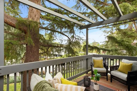 4117 George Avenue Unit 4, San Mateo, CA 94403 - MLS#: ML82032322