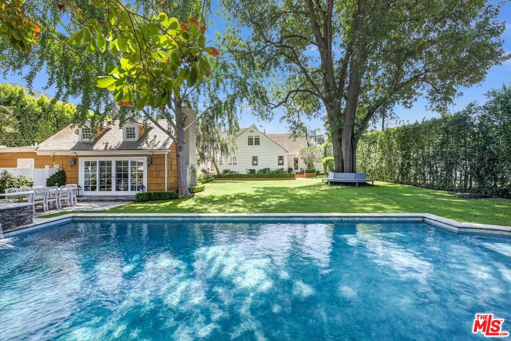 15235 Valley Vista Boulevard
