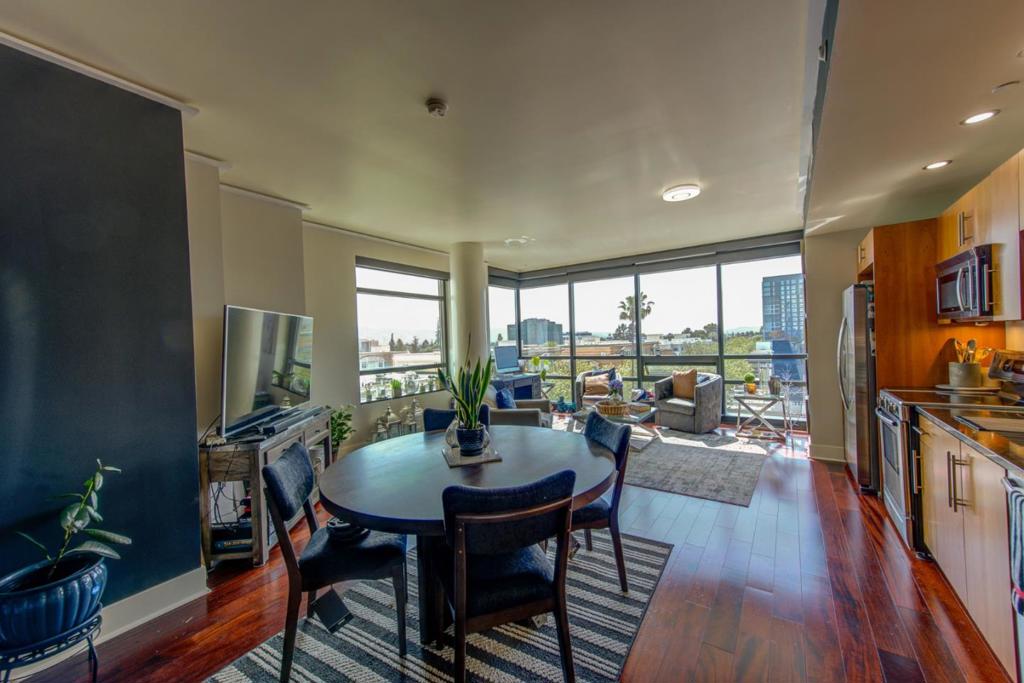 88 E San Fernando Street 704