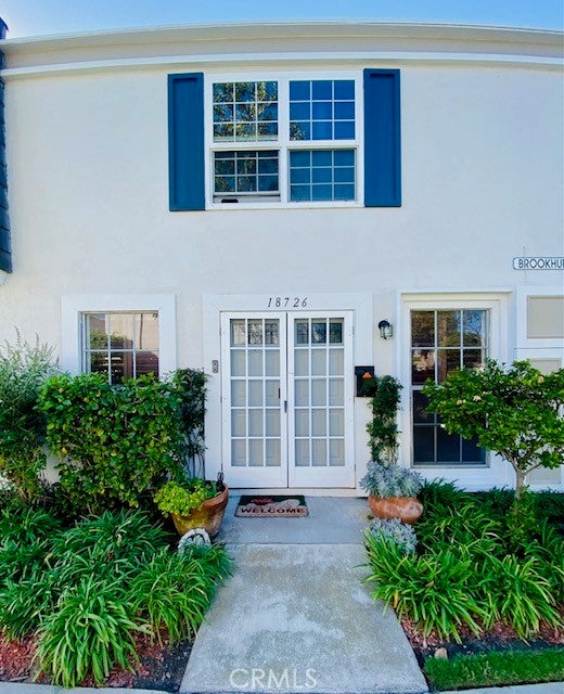 18726 Brookhurst