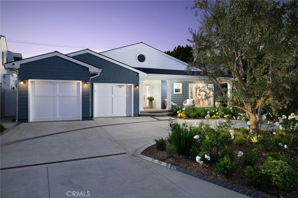 Photo of 519 Signal Road, Newport Beach, CA 92663 (MLS # OC26041646)