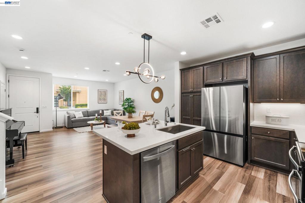 6288 Diamond Way