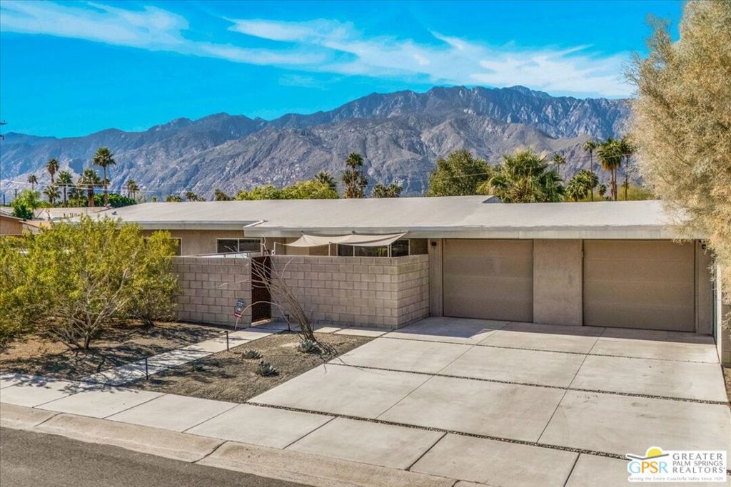 1979 N Los Alamos Road