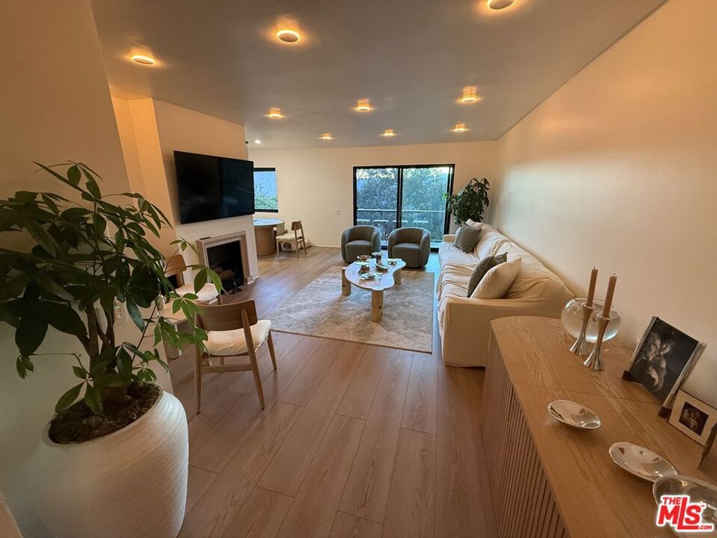 Photo of 2345 Roscomare Road #308, Los Angeles, CA 90077 (MLS # 25584567)