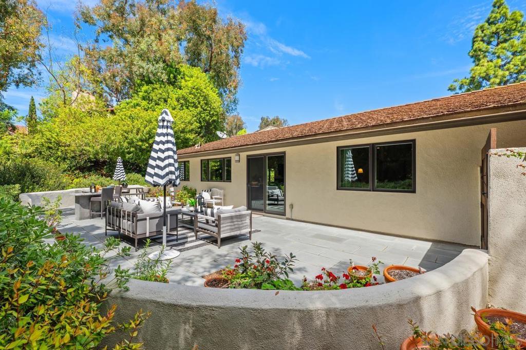 16902 Via de Santa Fe 4