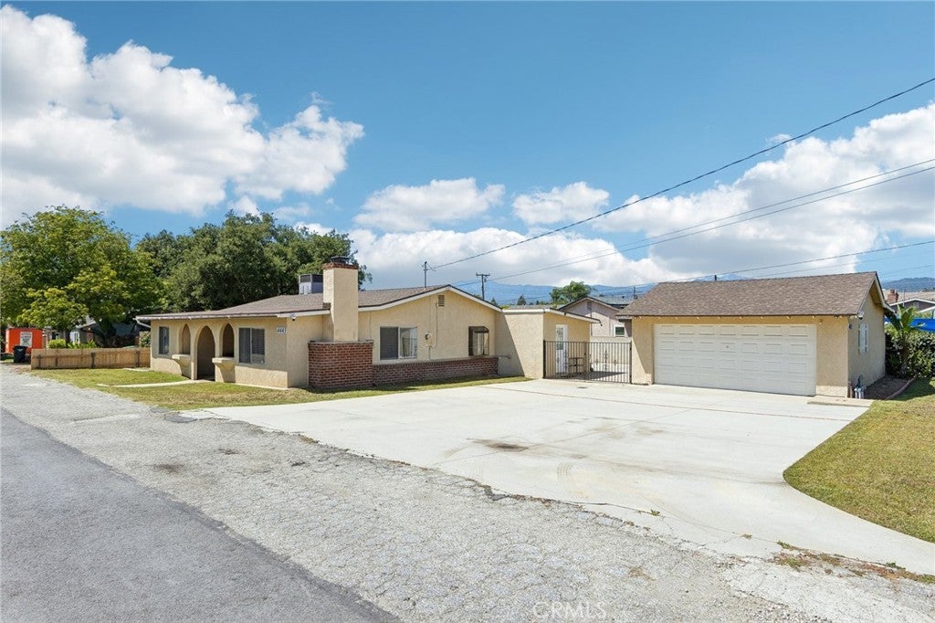 4443 N Sunflower