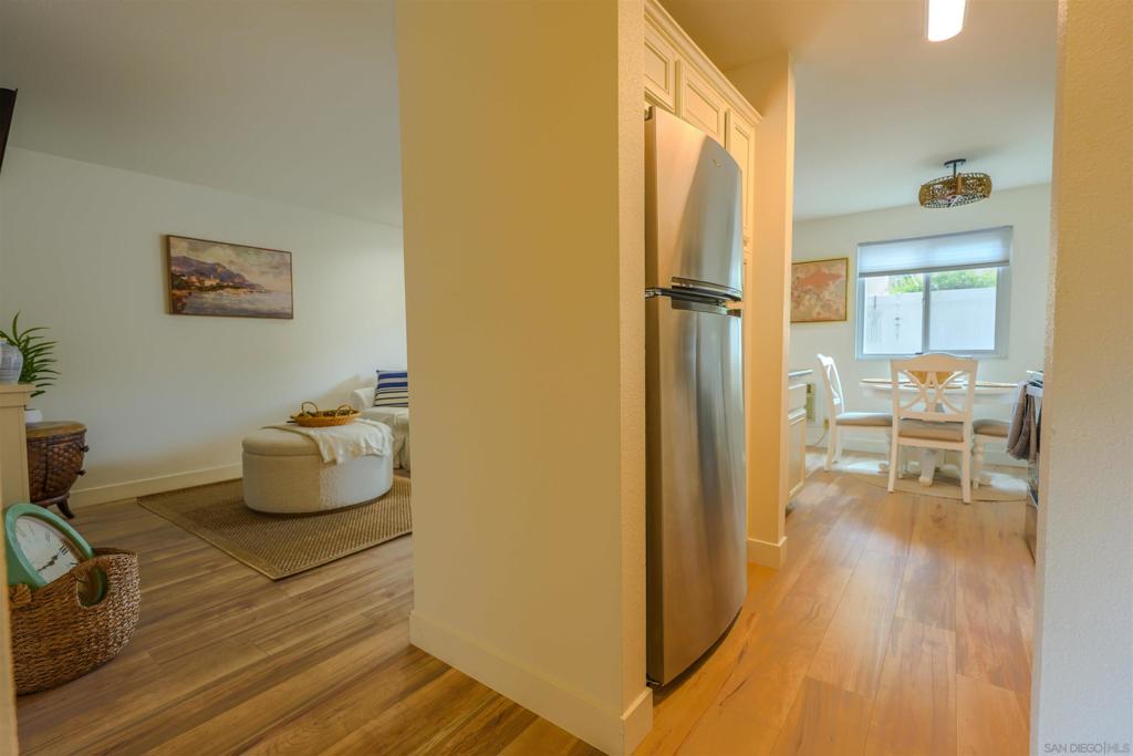 930 Peach Ave 2
