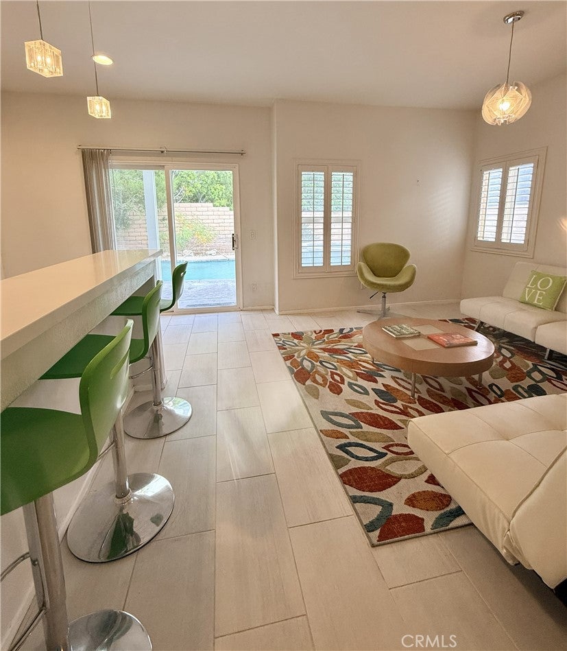 2340 N Paseo De Anza