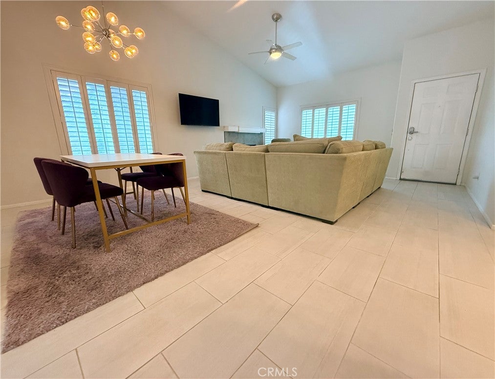 2340 N Paseo De Anza