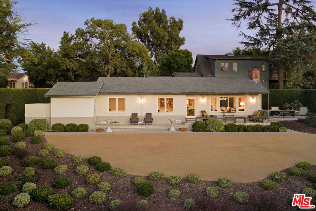 838 Elyria Drive