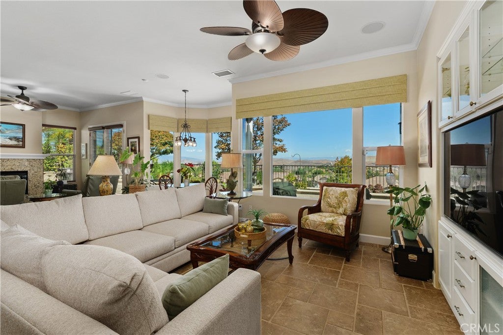 9104 Larkspur