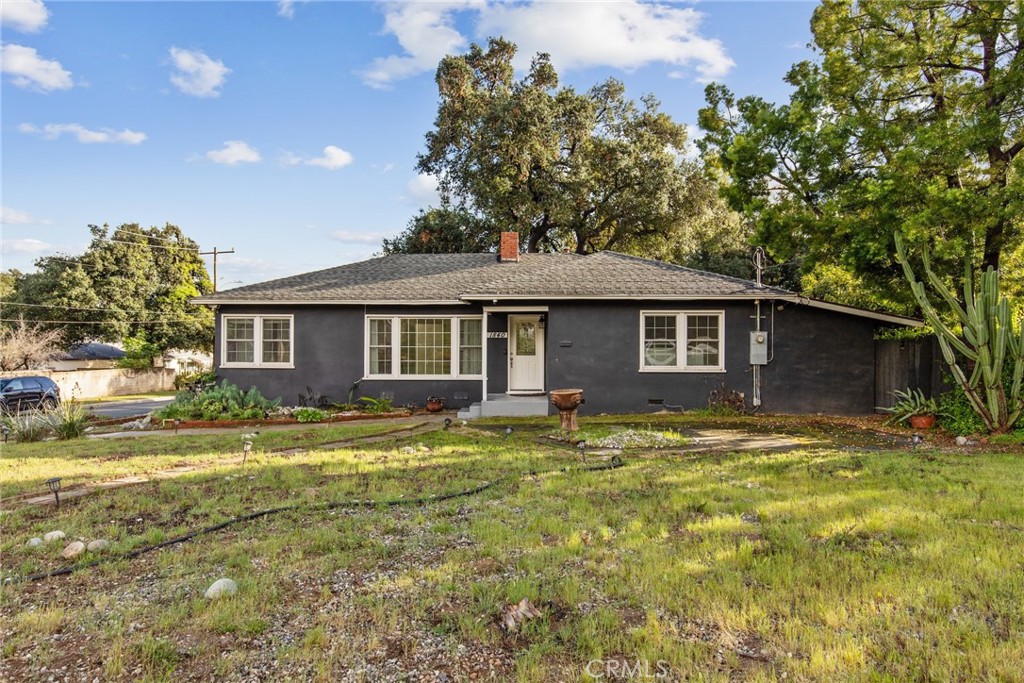 1840 Royal Oaks Drive