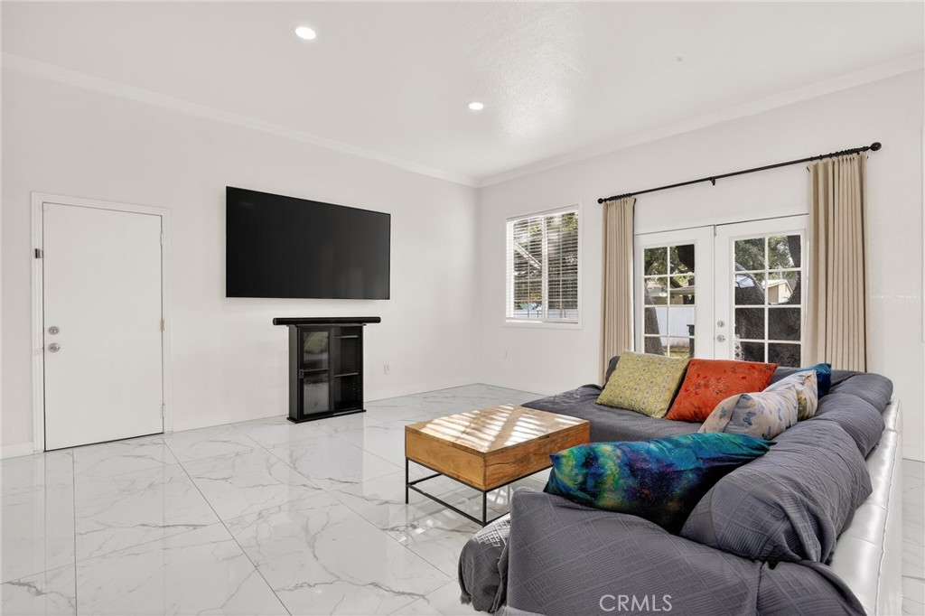 1840 Royal Oaks Drive