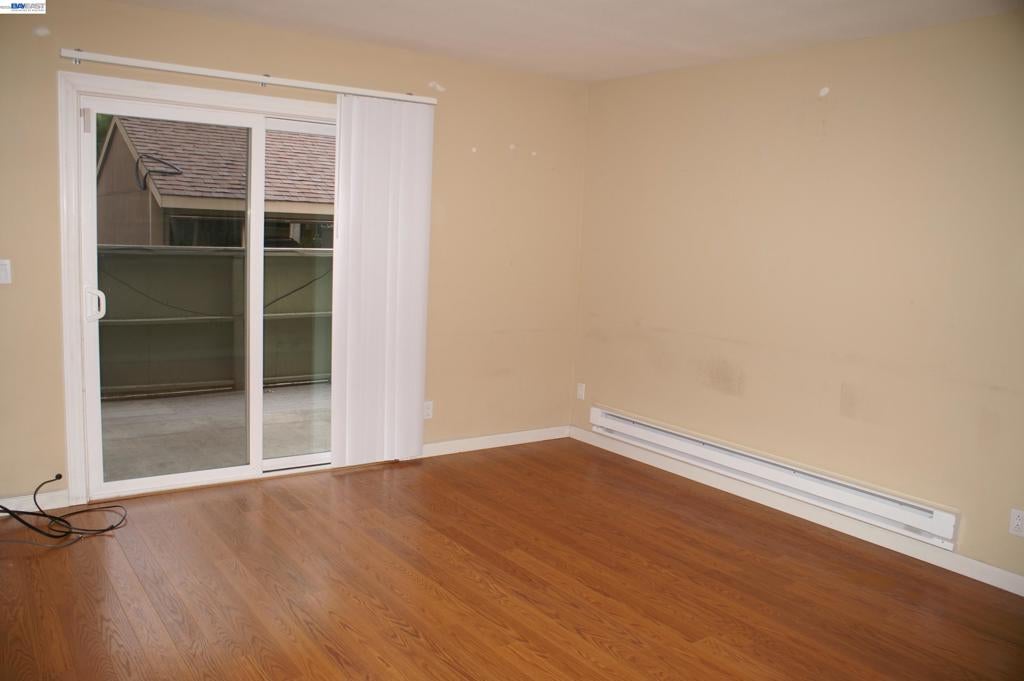 3300 RED CEDAR