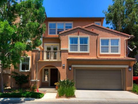 7 Silvermaple Irvine CA 92618