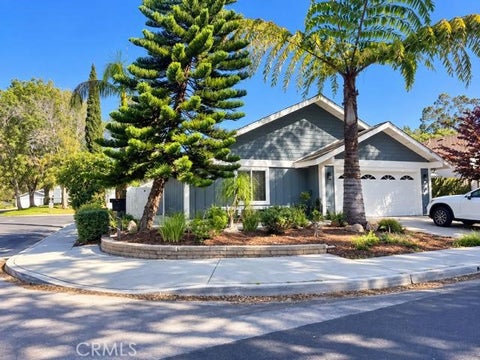 Photo of 6 Banyan Tree Ln, Irvine, CA 92612 (MLS # OC26204314)