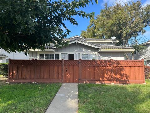 5683 Playa Del Rey 1 San Jose CA 95123