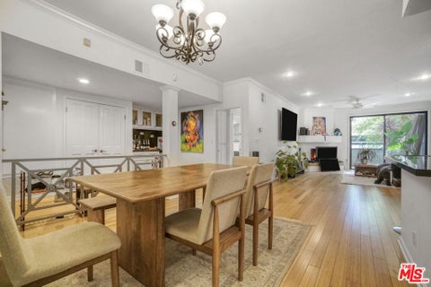 Photo of 11755 Montana Avenue #101, Los Angeles, CA 90049 (MLS # 26104396)