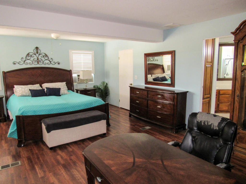 Palm Desert Greens - Manufactured In Park