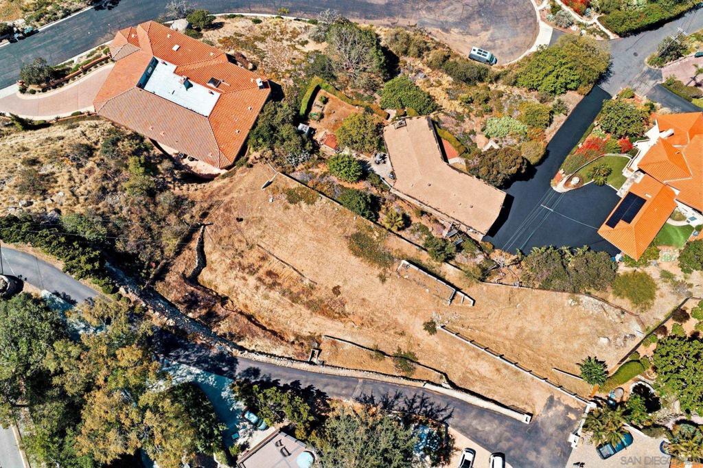 4888 Mount Helix Dr
