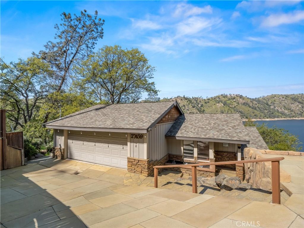 Photo of 27459 Sky Harbour, Friant, CA 93626 (MLS # FR26054663)