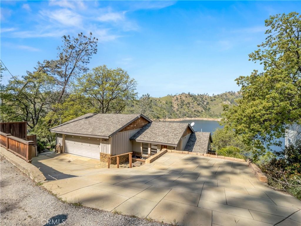 Photo of 27459 Sky Harbour, Friant, CA 93626 (MLS # FR26054663)