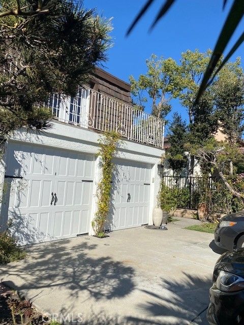 Photo of 158 Avenida Miramar, San Clemente, CA 92672 (MLS # OC25236075) Photo of 158 Avenida Miramar, San Clemente, CA 92672 (MLS # OC25236075)