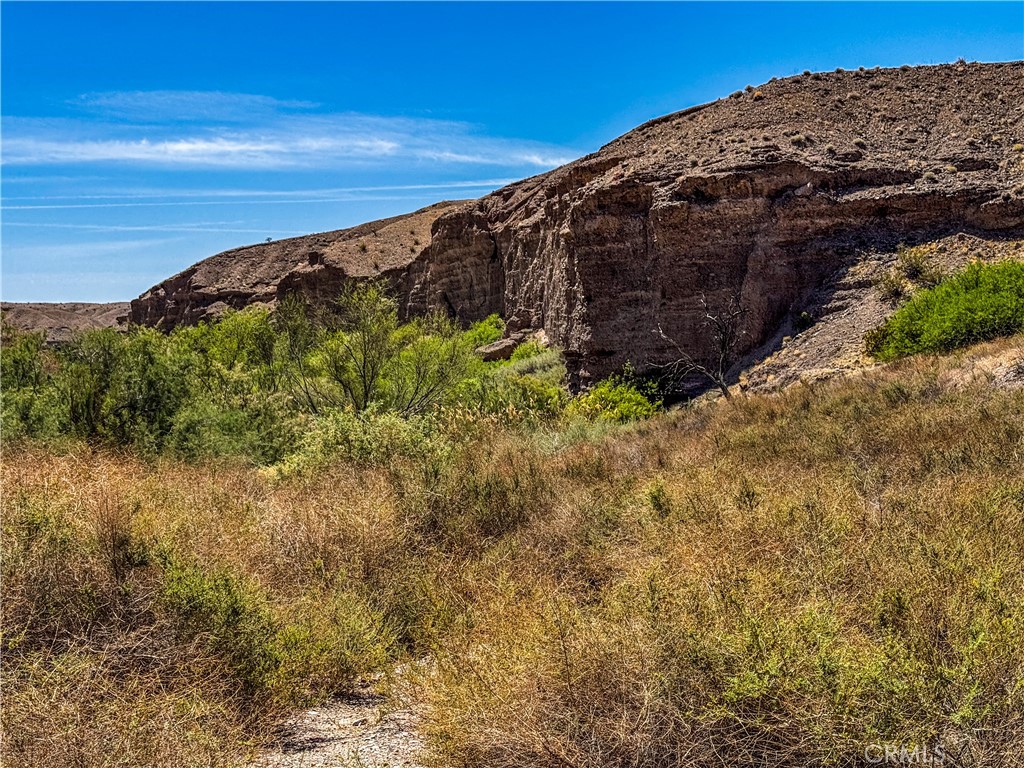 120 Old Spanish Trail Hwy