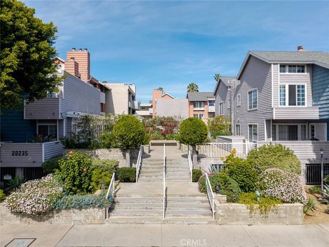 Photo of 20235 Keswick Street #212, Winnetka, CA 91306 (MLS # BB26109863)