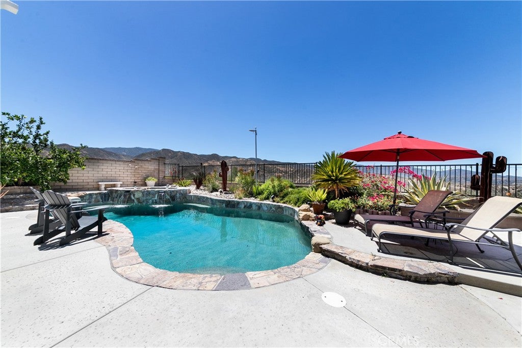 14266 Sequoia