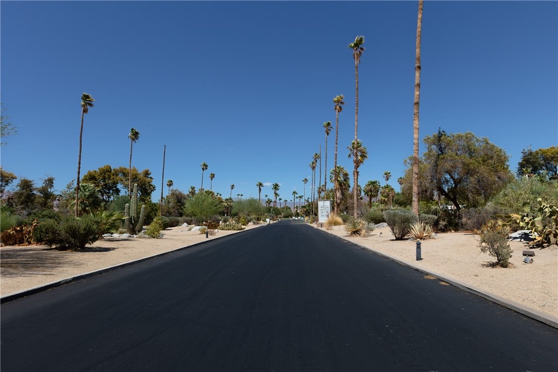 1010 Palm Canyon 58