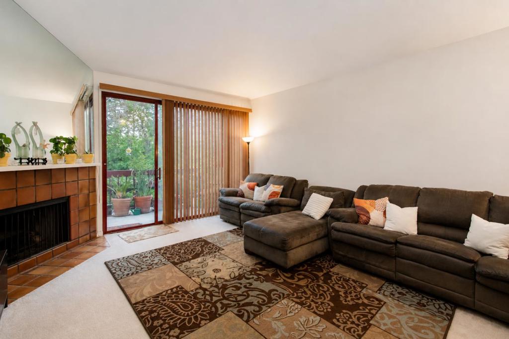 25912 Hayward Boulevard 215