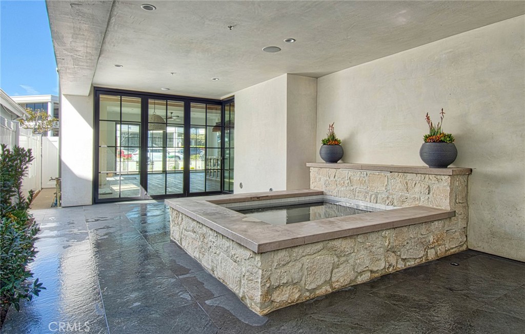 710 Avocado Avenue A