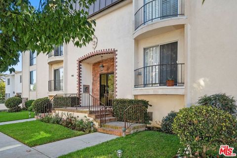 Tiny photo for 1951 Malcolm Avenue #206, Los Angeles, CA 90025 (MLS # 26635057)
