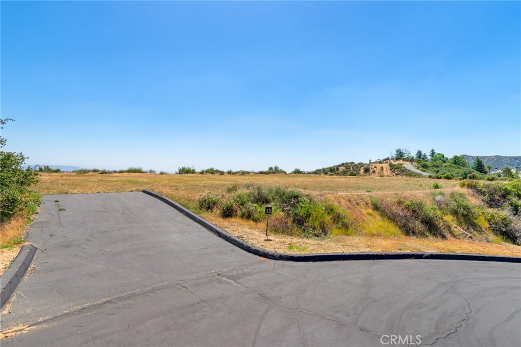 39525 Eastview Court