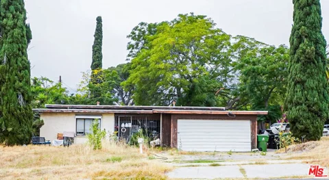MLS: 26854169