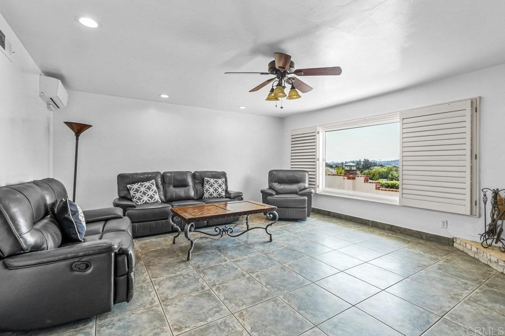 1923 Hidden Mesa rd