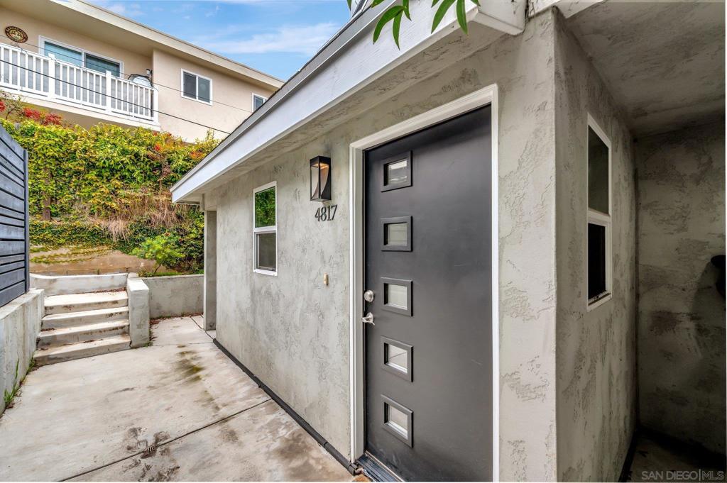 4817 4821 Coronado Ave.