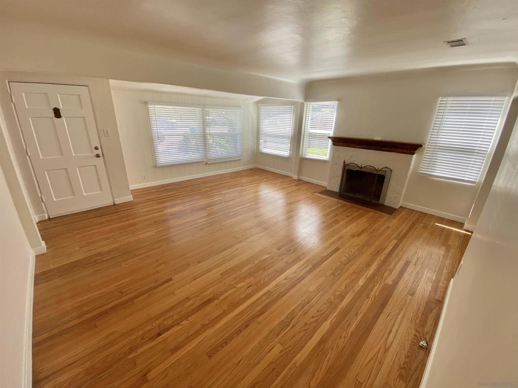 4817 4821 Coronado Ave.