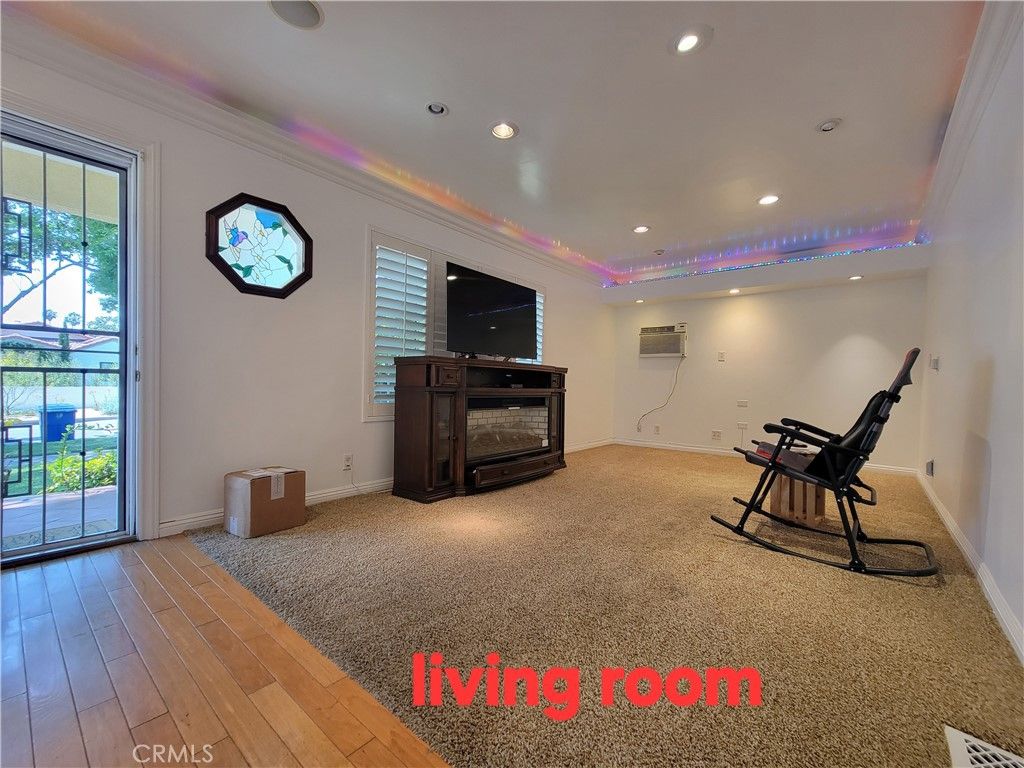 Photo of 3323 Larga Avenue, Los Angeles, CA 90039 (MLS # WS25172621)